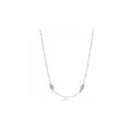 Collar de plata con detalles de hojas