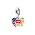 Corazón Bandera USA y Lazo Amarillo Charm
