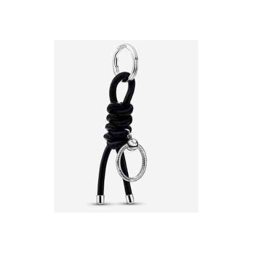 Charm de Anillo con Cordón Negro Tipo Pan