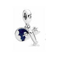 Charm Avión en Vuelo con Luna y Estrellas