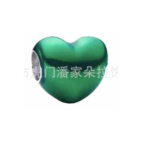 Charm Corazón Verde Metalizado Brillante