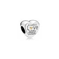 Charm Corazón 'A mother's love is the heart of a family'