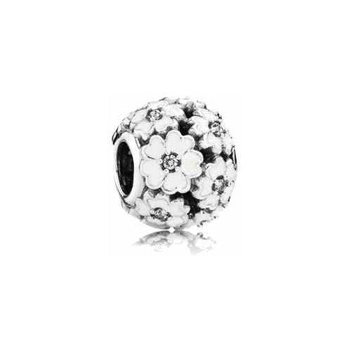 Charm Flores Blancas y Brillantes