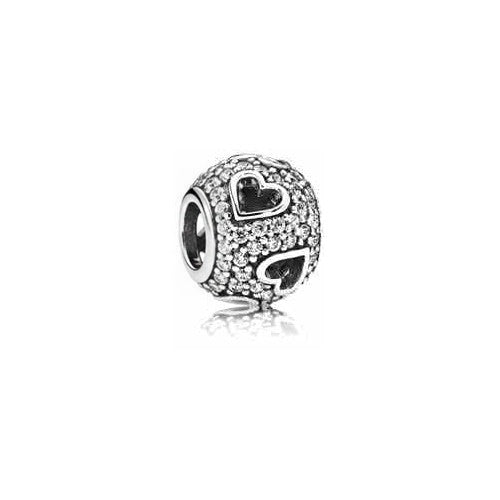 Charm Corazones Entrelazados y Circones Brillantes