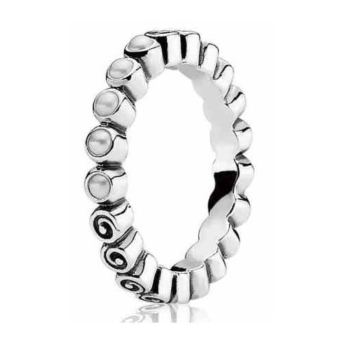 Anillo de Plata con Perlas y Diseño de Espiral