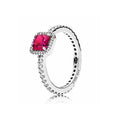 Anillo Radiante Corazón de Rubí y Circonitas