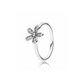 Anillo Delicado Flor Diamantada