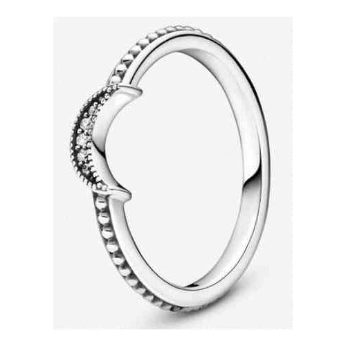 Anillo Brillante Corazón con Diseño Perforado