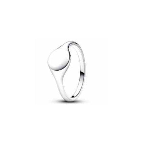 Anillo ovalado liso de plata