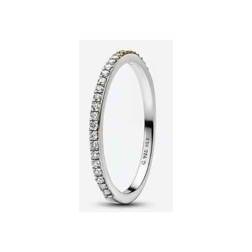 Anillo Fino con Circonitas Cúbicas