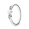 Anillo Delicado de Plata con Perla y Circonitas