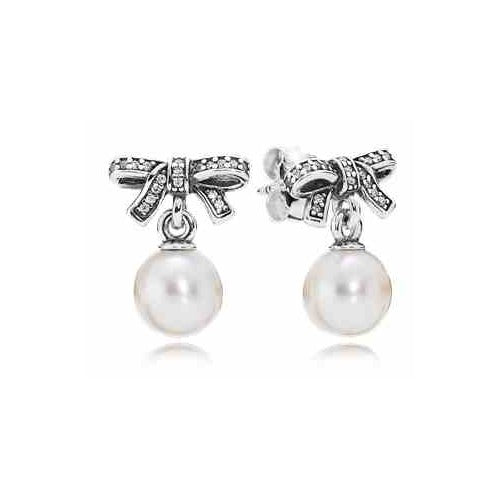 Aretes de tipo Perla con Lazo Brillante