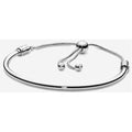 Pulsera Ajustable de Plata con Dijes Sutiles