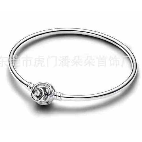 Pulsera tipo Pan con cierre de rosa y circonita